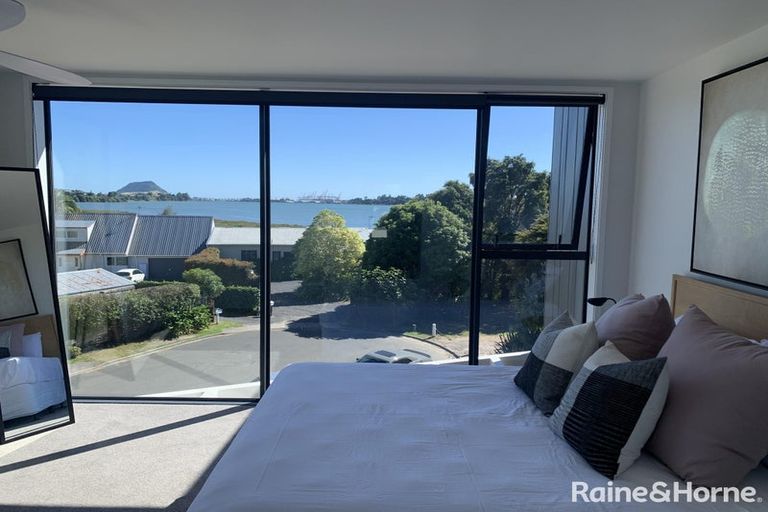 Photo of property in 1/29 Montgomery Road, Judea, Tauranga, 3110