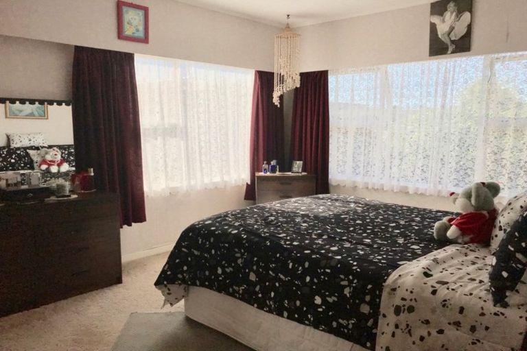 Photo of property in 24 Browne Street, Waitara, 4320