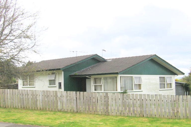Photo of property in 22 Collie Drive, Pukehangi, Rotorua, 3015