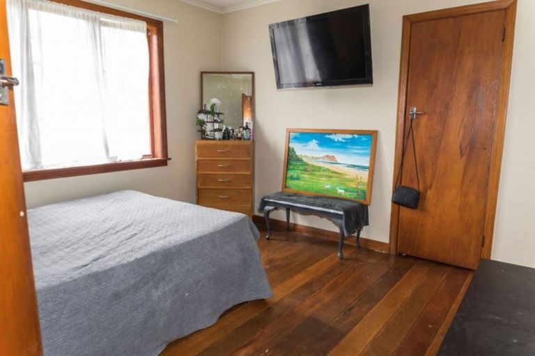 Photo of property in 45 Cadman Road, Dannevirke, 4930