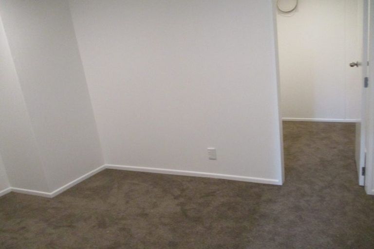 Photo of property in 39 Oak Avenue, Paremata, Porirua, 5024