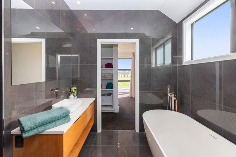 Photo of property in 25 Hallfield Drive, Ohoka, Kaiapoi, 7692