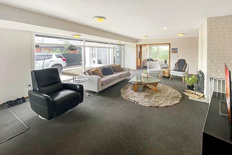 Photo of property in 3 Deepdale Street, Burnside, Christchurch, 8053