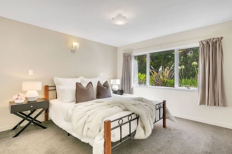 Photo of property in 2/19 Ranui Terrace, Tawa, Wellington, 5028
