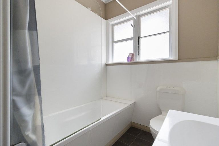 Photo of property in 67 Jellicoe Drive, Hamilton East, Hamilton, 3216