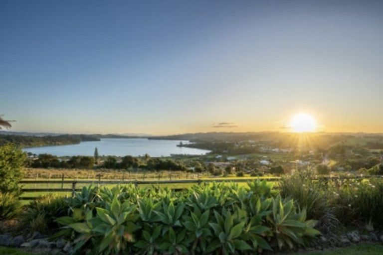 Photo of property in 45 Kiteone Road, Parua Bay, Whangarei, 0174