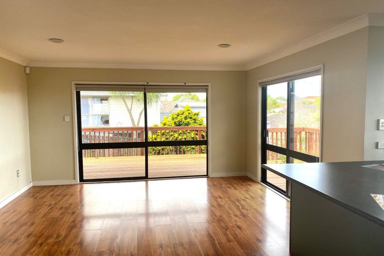 Photo of property in 251 Hobsonville Road, Hobsonville, Auckland, 0618