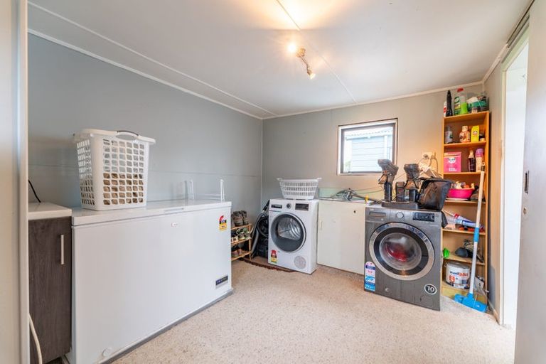 Photo of property in 24 Queen Street, Pareora, 7912