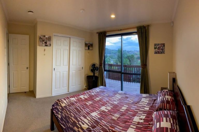 Photo of property in 12 Natasha Lane, Henderson, Auckland, 0612