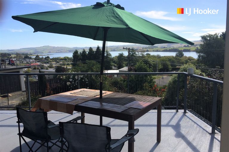 Photo of property in 12 Kilgour Street, Waihola, Milton, 9073