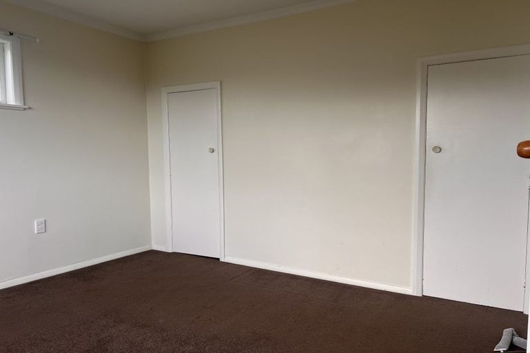 Photo of property in 26 Titiro Moana Road, Korokoro, Lower Hutt, 5012