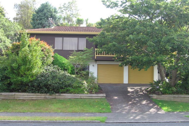 Photo of property in 116 Stapleford Crescent, Browns Bay, Auckland, 0630