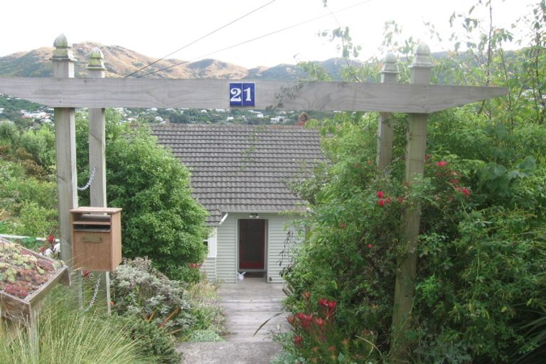Photo of property in 21 Bankot Crescent, Ngaio, Wellington, 6035