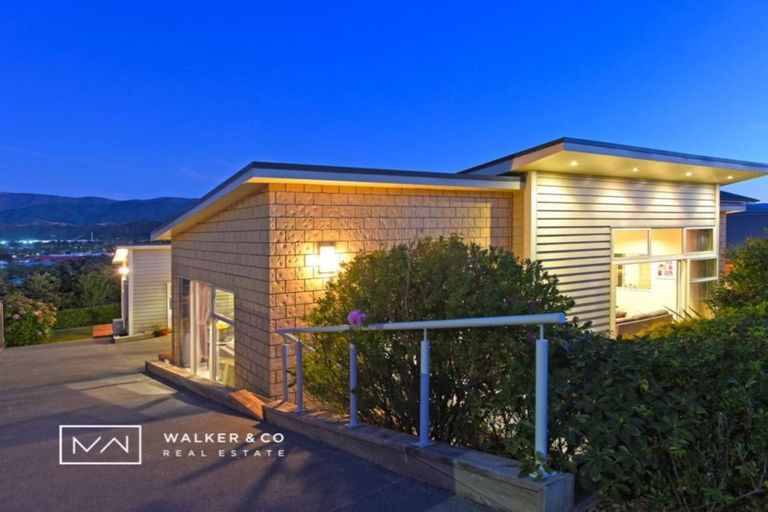 Photo of property in 13 Colin Guppy Crescent, Riverstone Terraces, Upper Hutt, 5018
