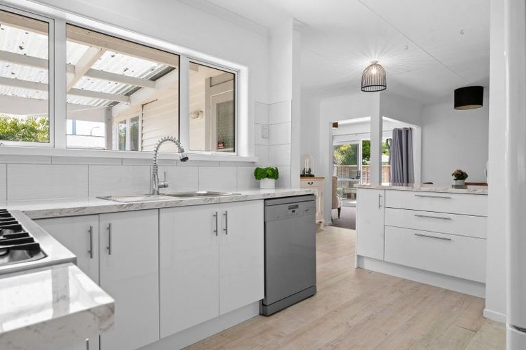 Photo of property in 4 Sutton Crescent, Hillcrest, Hamilton, 3216