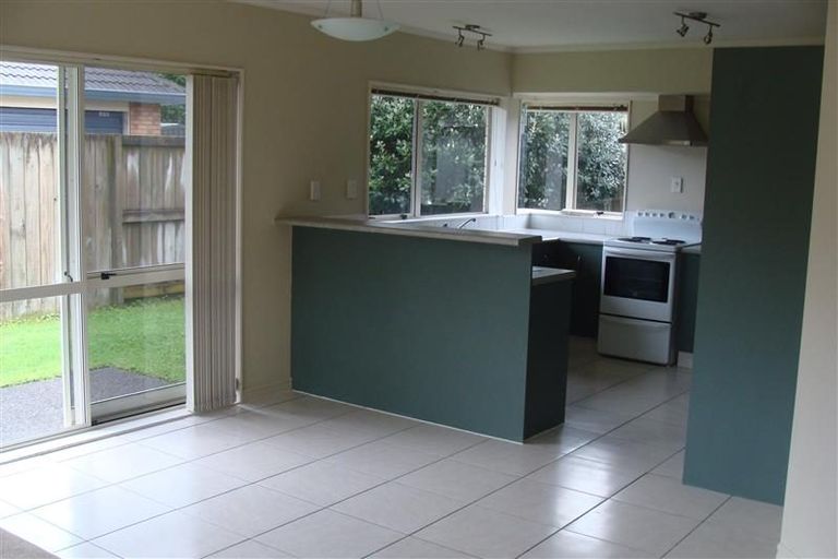 Photo of property in 303 Gravatt Road, Papamoa Beach, Papamoa, 3118