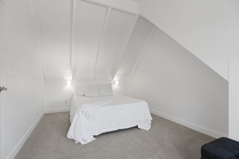 Photo of property in 338 Papamoa Beach Road, Papamoa Beach, Papamoa, 3118