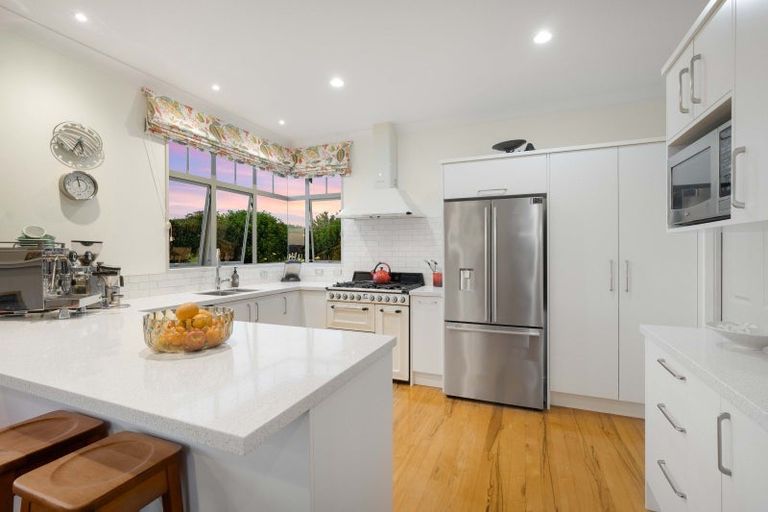 Photo of property in 25 Rewa Rewa Valley, Tairua, 3508