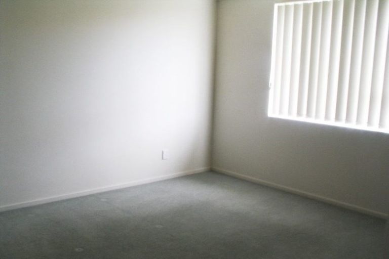 Photo of property in 26 Duckworth Road, Papakura, 2110