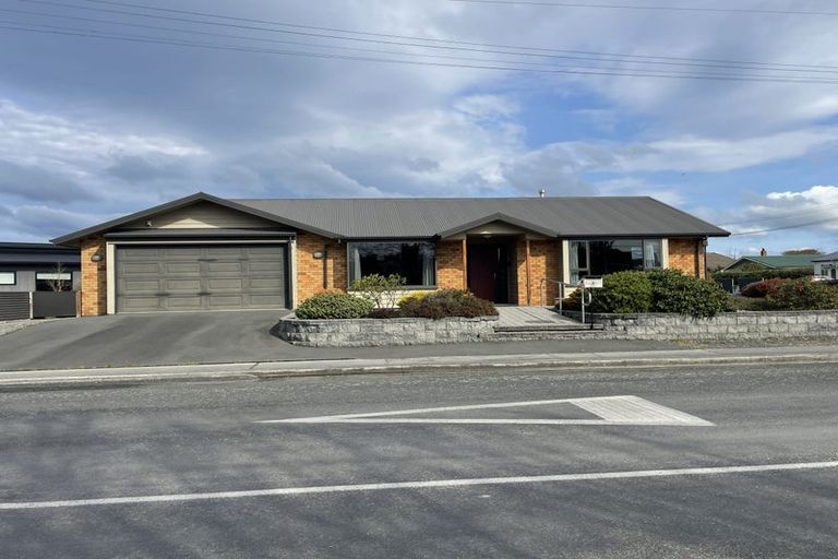 Photo of property in 15 Lanark Street, Balclutha, 9230