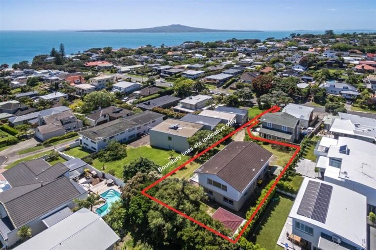 Photo of property in 8a Hauraki Road, Hauraki, Auckland, 0622