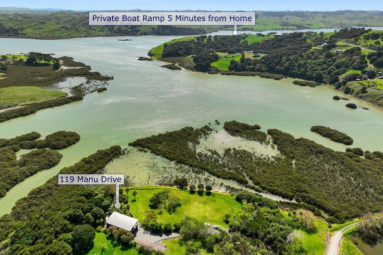 Photo of property in 119 Manu Drive, Kaiwaka, 0573