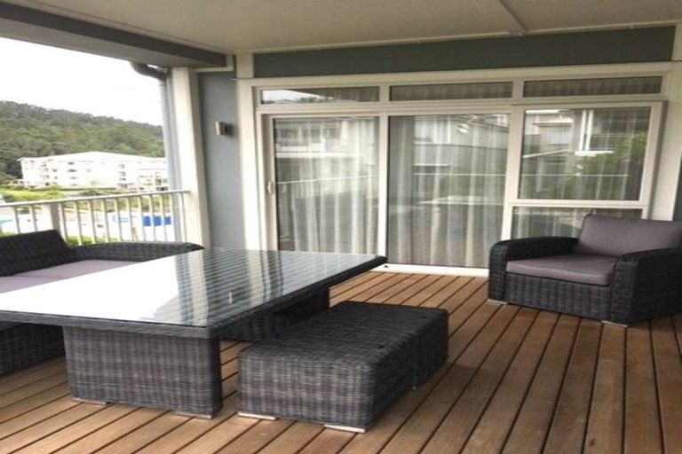 Photo of property in 118 Landmark Terrace, Orewa, 0931