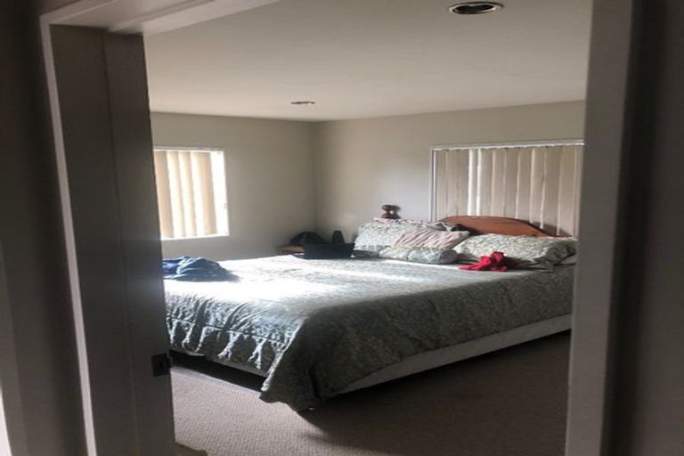 Photo of property in 45 Riverglade Parkway, Te Atatu South, Auckland, 0610