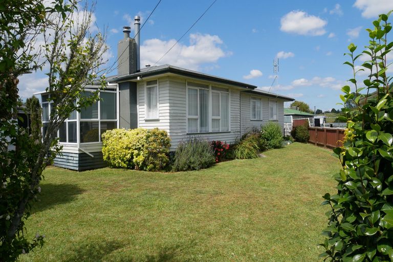 Photo of property in 16 Myrtle Grove, Putaruru, 3411