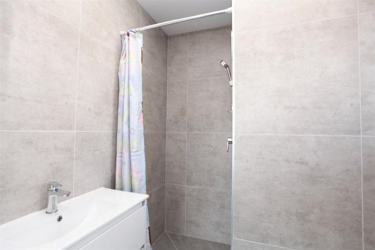 Photo of property in 73 Aberfeldy Avenue, Highland Park, Auckland, 2010