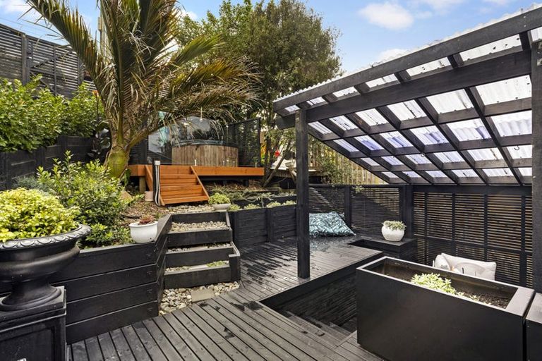 Photo of property in 57 Rhine Street, Island Bay, Wellington, 6023