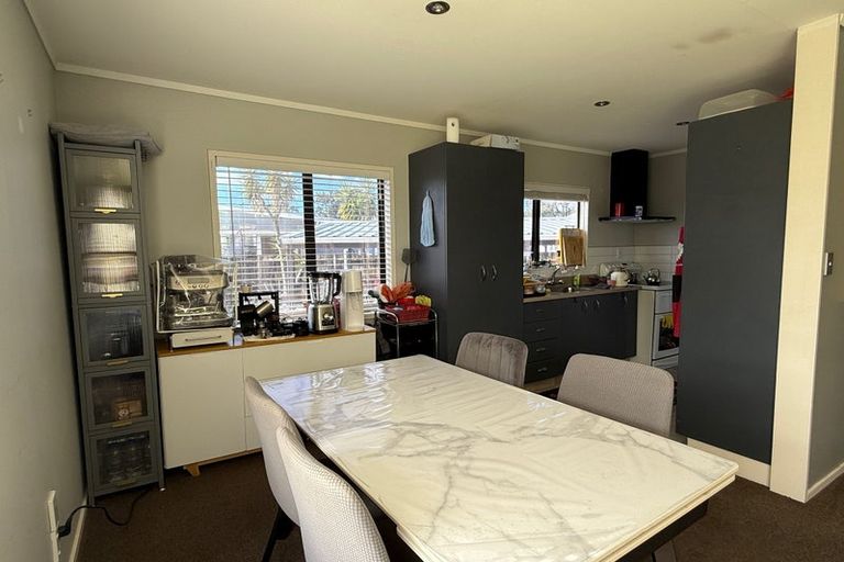 Photo of property in 2/18 Aurea Avenue, Pakuranga, Auckland, 2010