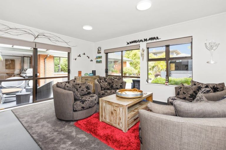 Photo of property in 210 Auckland Road, Greenmeadows, Napier, 4112