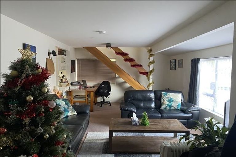 Photo of property in 1/199 Grant Road, Thorndon, Wellington, 6011