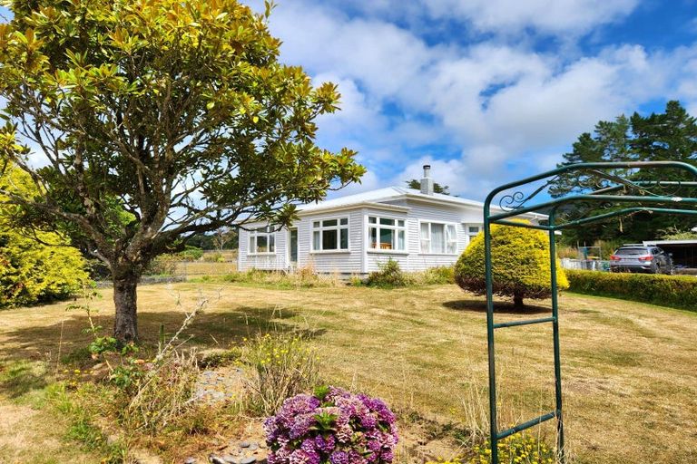 Photo of property in 663 Seven Mile Road, Runanga, 7803