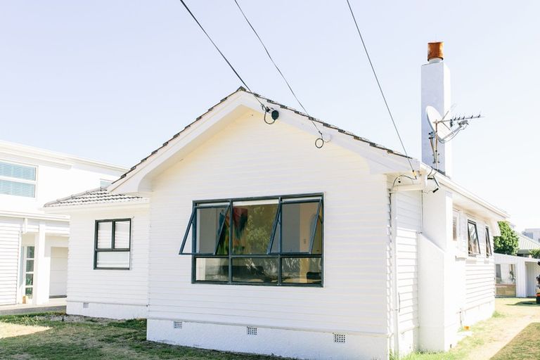 Photo of property in 24 Muricata Avenue, Mount Maunganui, 3116
