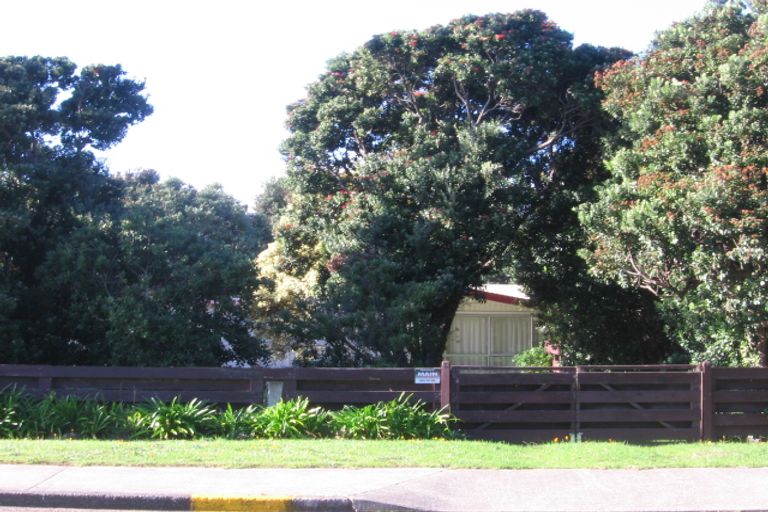 Photo of property in 62 Field Way, Waikanae Beach, Waikanae, 5036