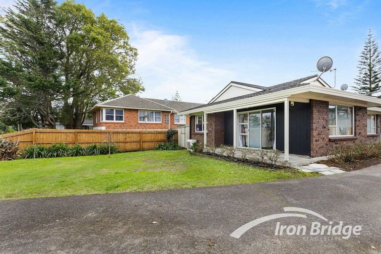 Photo of property in 1/13 Lochinver Road, Papatoetoe, Auckland, 2025