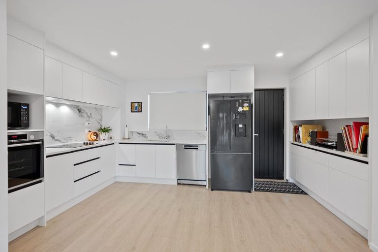 Photo of property in 1/135 Lancaster Road, Beach Haven, Auckland, 0626