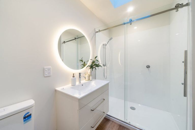 Photo of property in 14b Malone Road, Waterloo, Lower Hutt, 5011