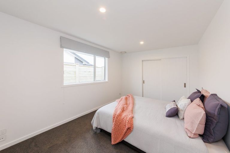 Photo of property in 36 Dogwood Way, Milson, Palmerston North, 4414