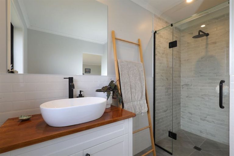 Photo of property in 163 Kimihia Road, Huntly, 3771