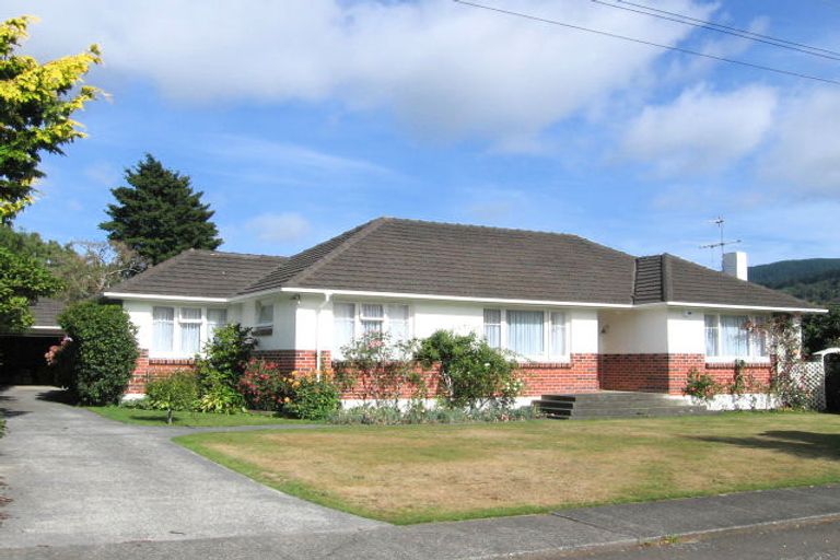 Photo of property in 3 Iris Grove, Trentham, Upper Hutt, 5018