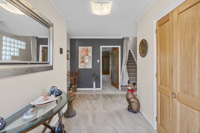 Photo of property in 50 Leslie Street, Waitara, 4320