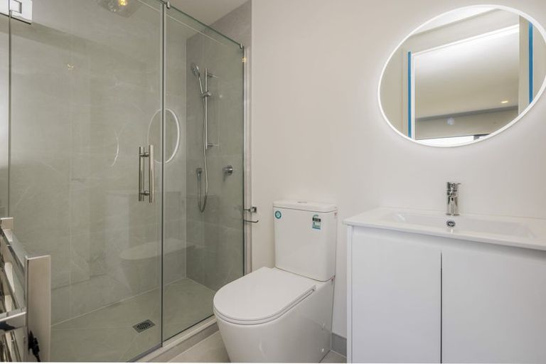 Photo of property in 8d Jupiter Street, Rosehill, Papakura, 2113