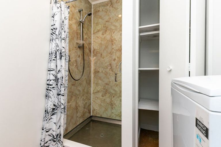 Photo of property in 32a Derwent Street, Island Bay, Wellington, 6023