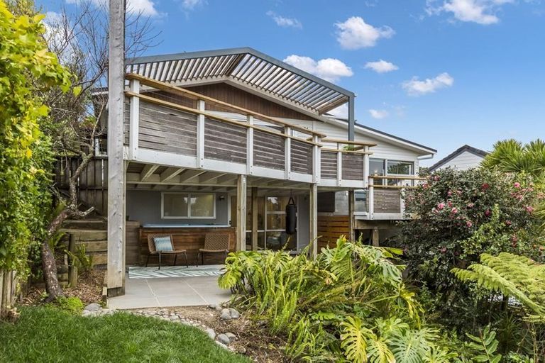 Photo of property in 681 East Coast Road, Browns Bay, Auckland, 0630