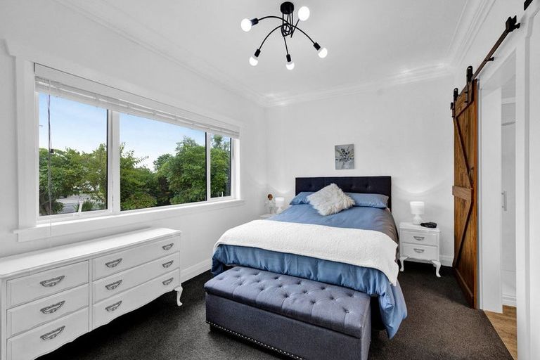 Photo of property in 18 Albion Street, Hawera, 4610