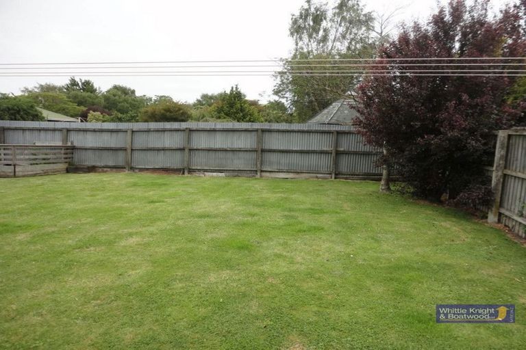 Photo of property in 120 Grimseys Road, Redwood, Christchurch, 8051