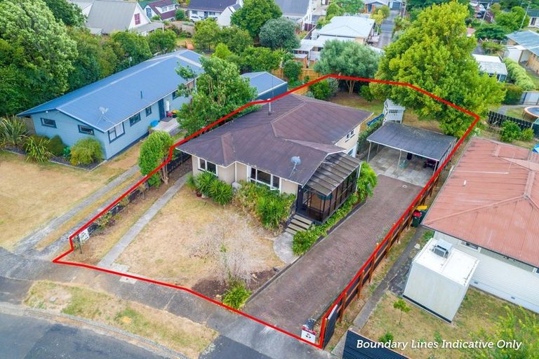 Photo of property in 8 Wanaka Place, Glenview, Hamilton, 3206